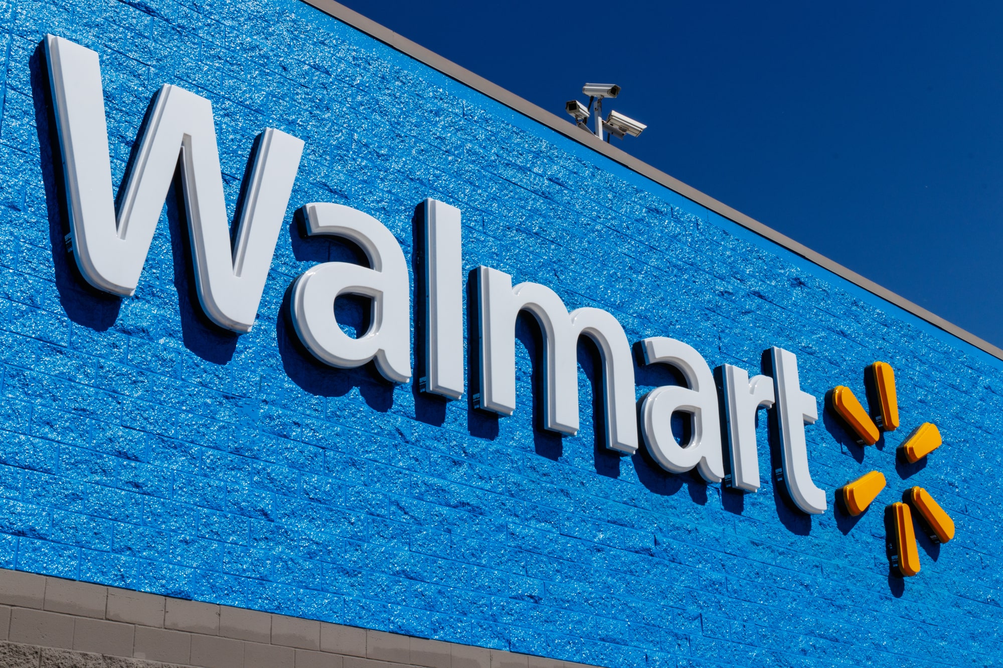 Walmart seeks a crypto product lead to drive digital currency strategy
