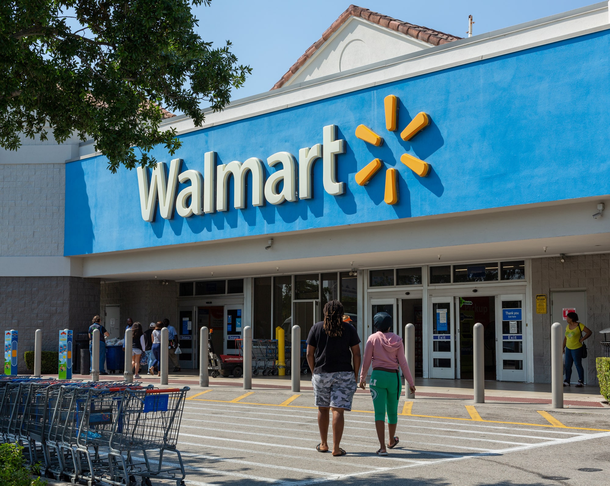 Walmart installs 200 Bitcoin ATMs in stores