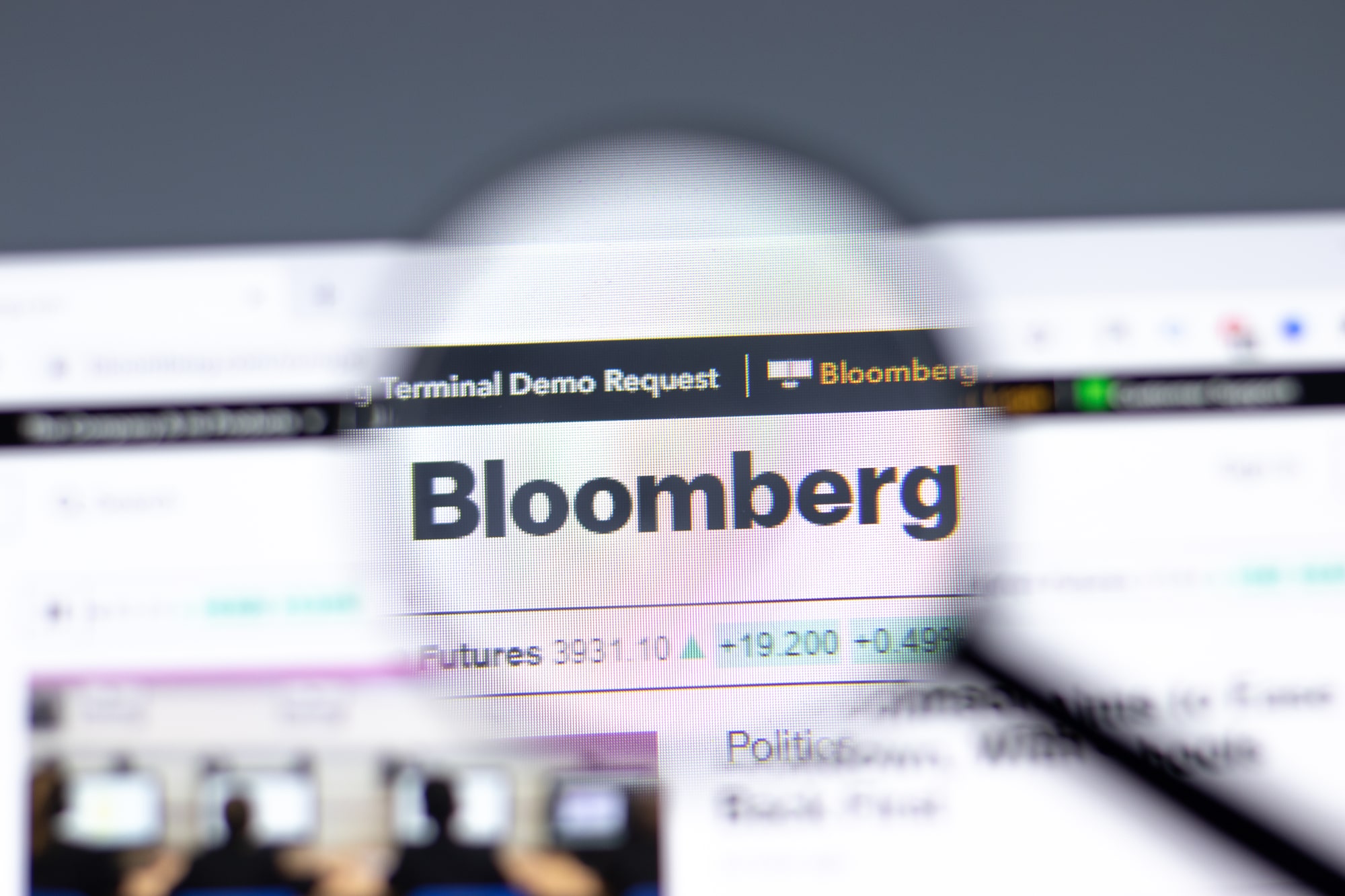 Bloomberg strategist: Bitcoin to become a global reserve asset reaching $100,000
