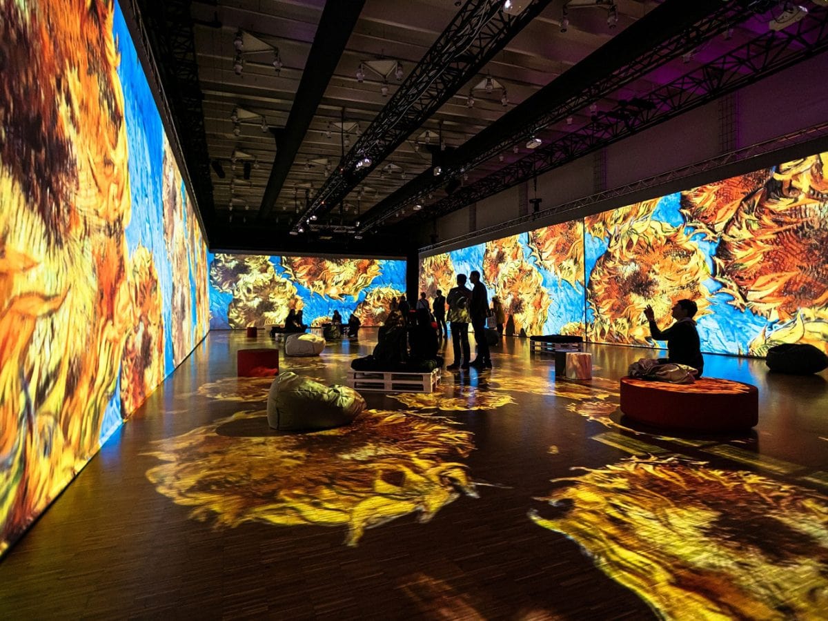 Dubai’s Theatre of Digital Art holds an international exhibition and NFT sales