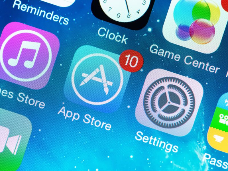 Apple wants to allow NFT sales in Apps but with 30% commission fees