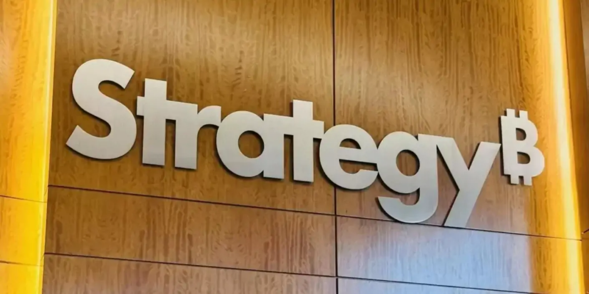 Strategy launches Bitcoin stock pegged at $100 to increase treasury